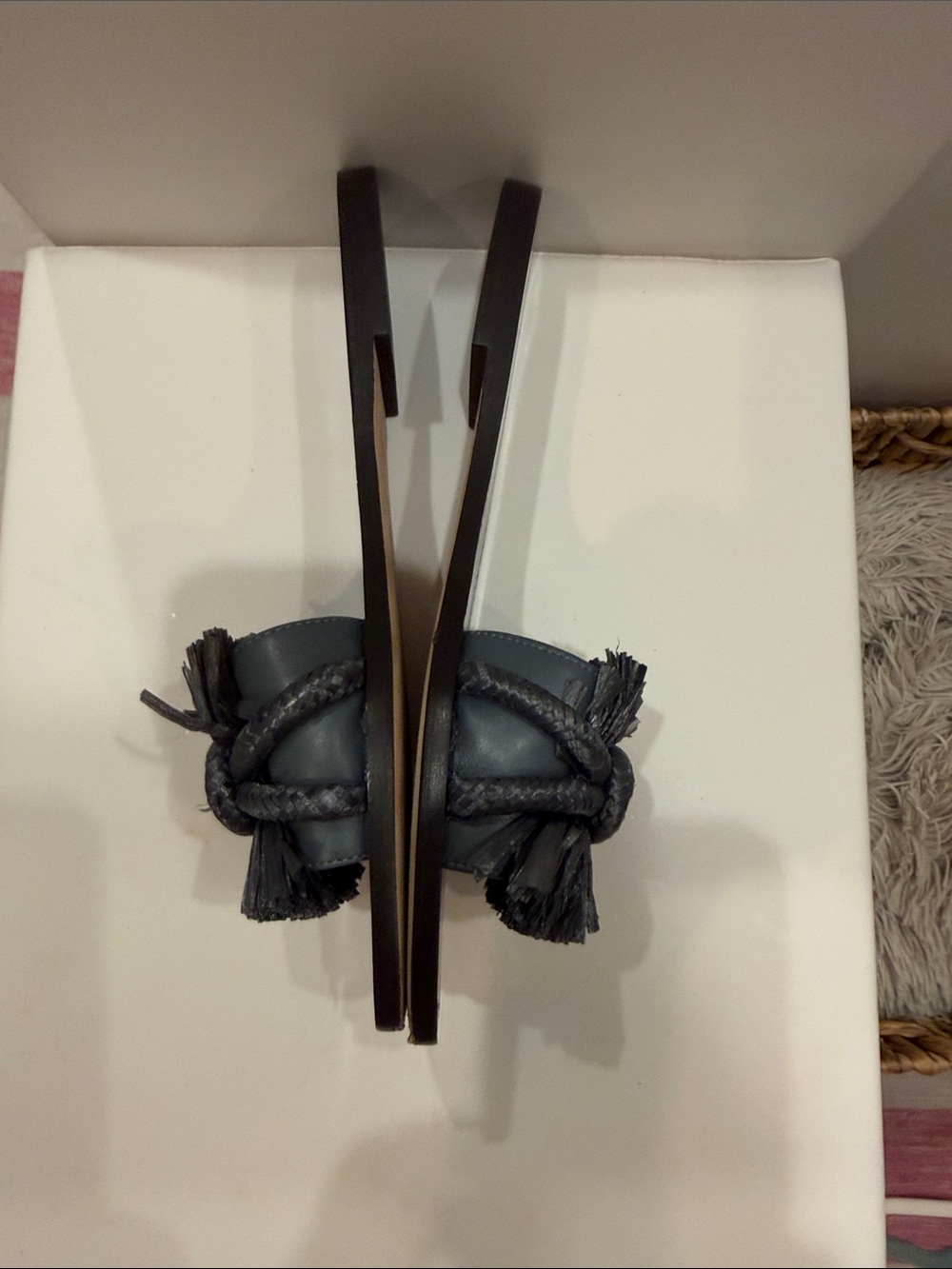 Tory Burch Gray Raffia Knot Slide Sandals - Picture 5 of 5